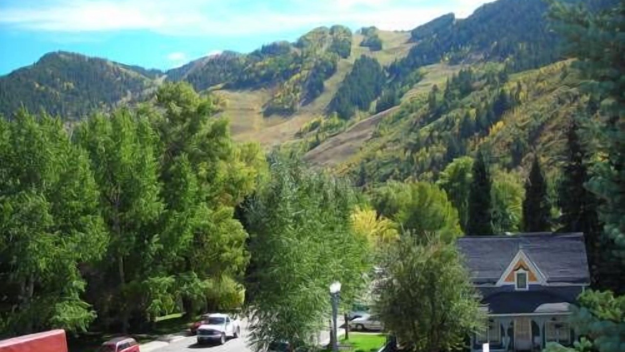 Photo of Others in Aspen
