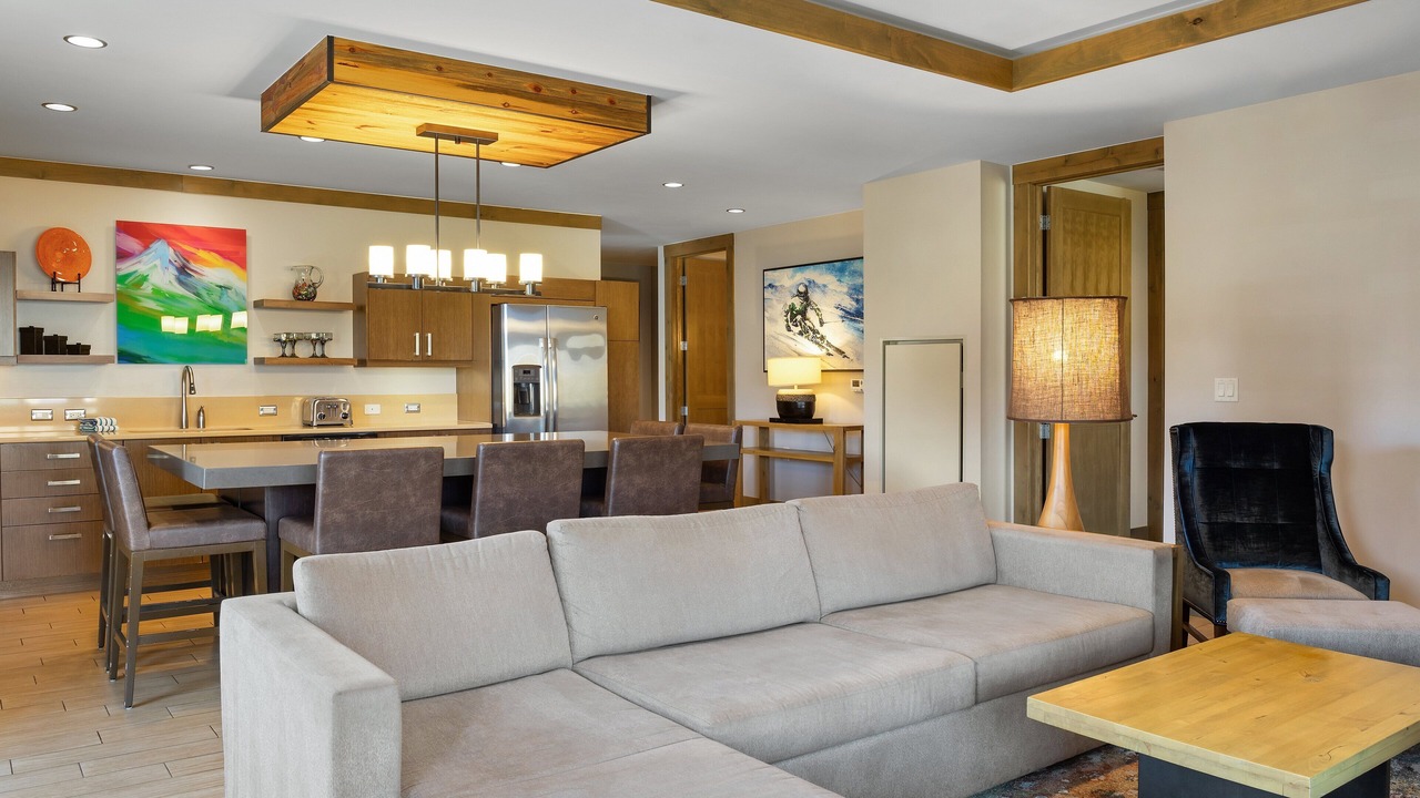 Photo of Livingroom in Avon