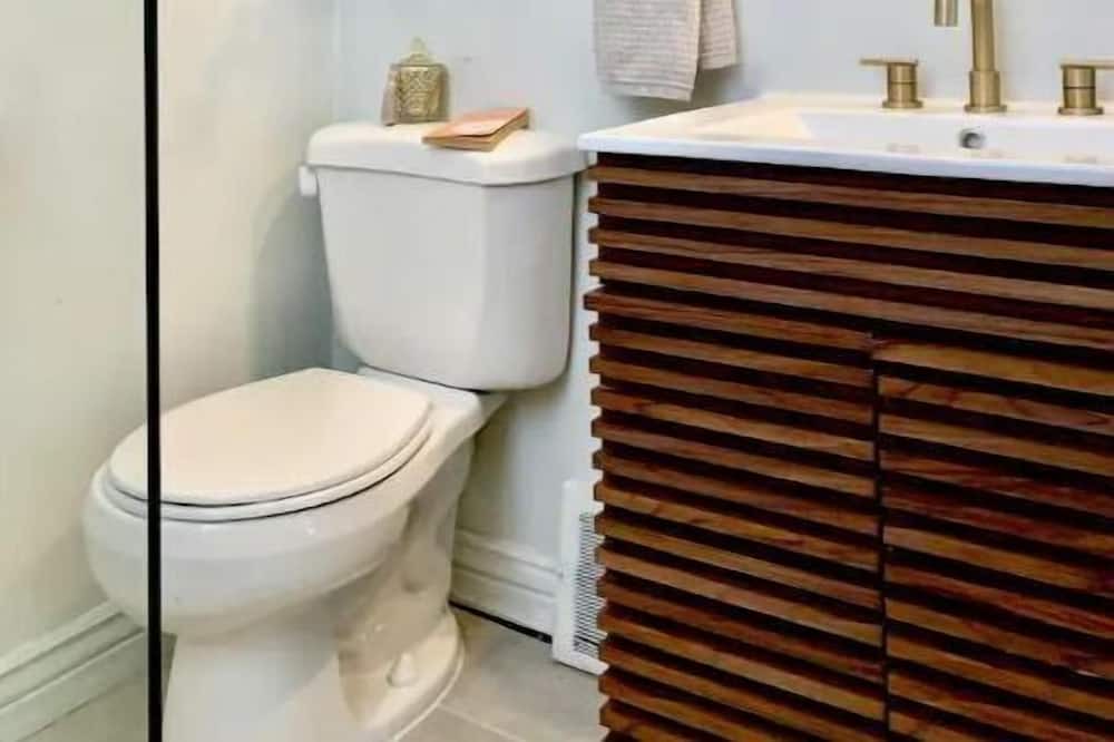 Photo of Bathroom in City Park West