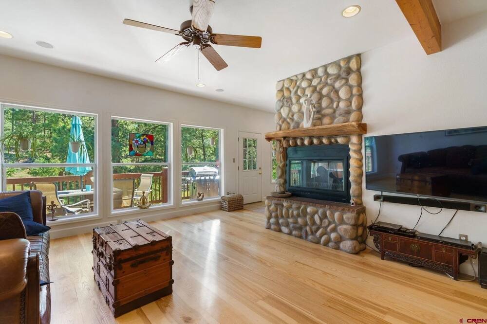 Photo of Livingroom in Edgemont Ranch