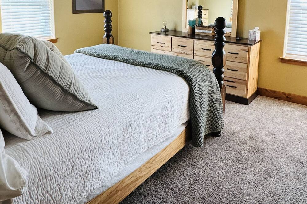 Photo of Bedroom in Craig