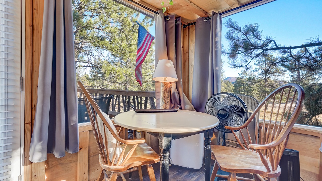 Photo of Livingroom in Larkspur
