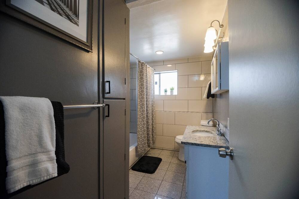Photo of Bathroom in Sunnyside