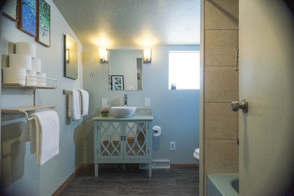 Photo of Bathroom in Sunnyside