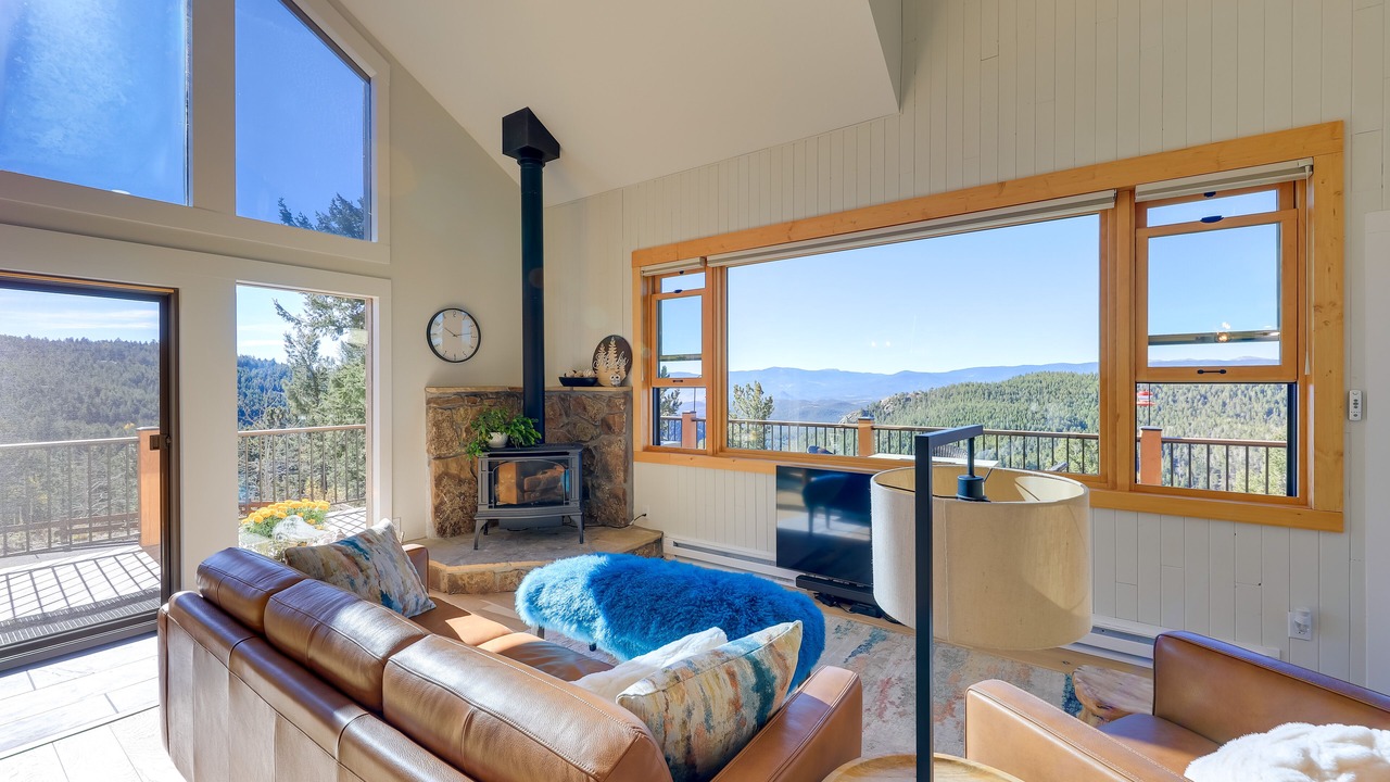 Photo of Livingroom in Conifer Mountain and Meadows