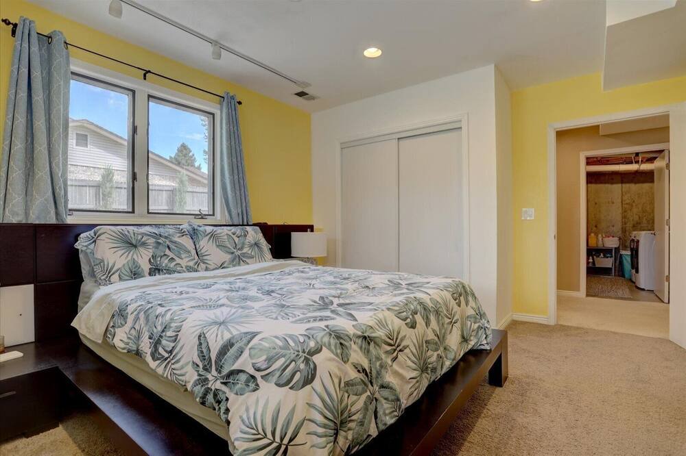Photo of Bedroom in Lakewood