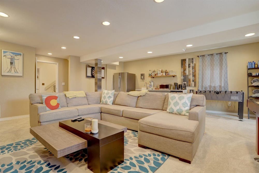 Photo of Livingroom in Lakewood
