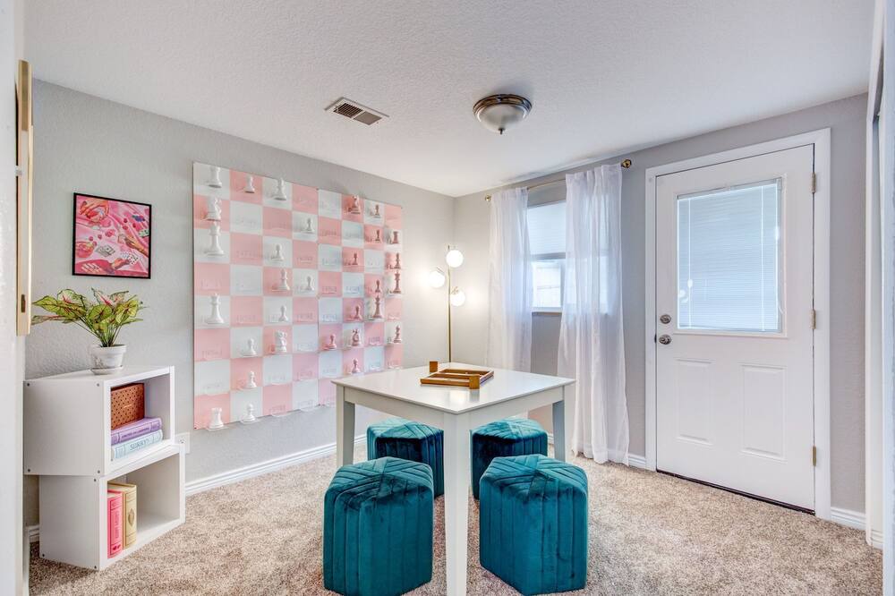 Photo of Bedroom in Allendale Area