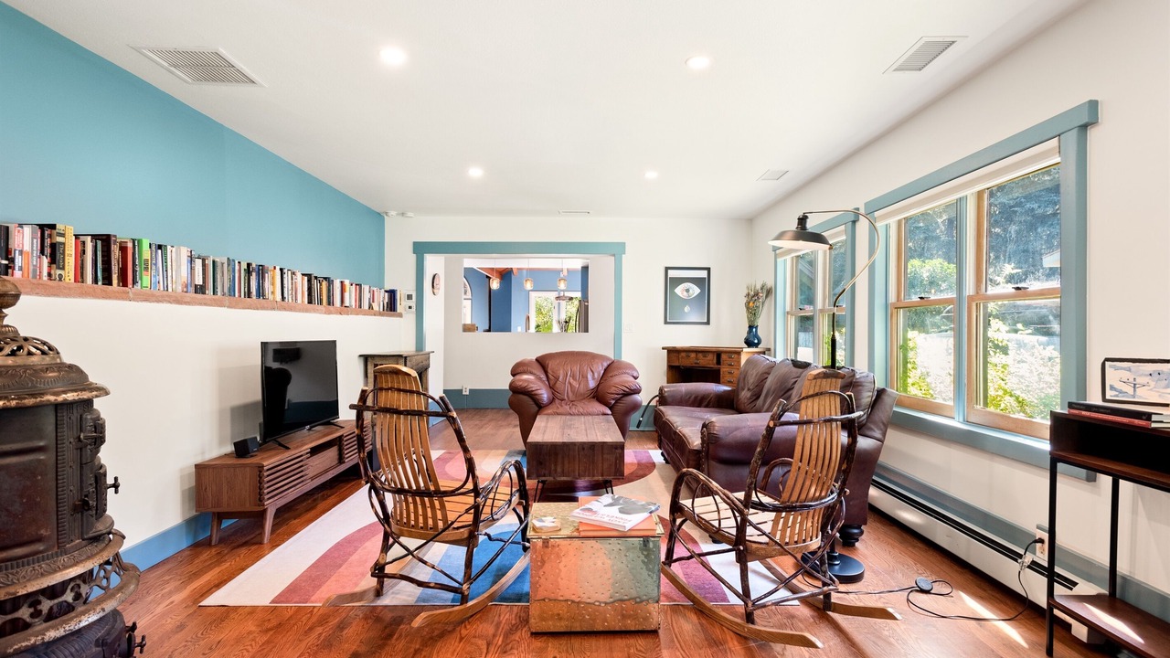 Photo of Livingroom in Redstone