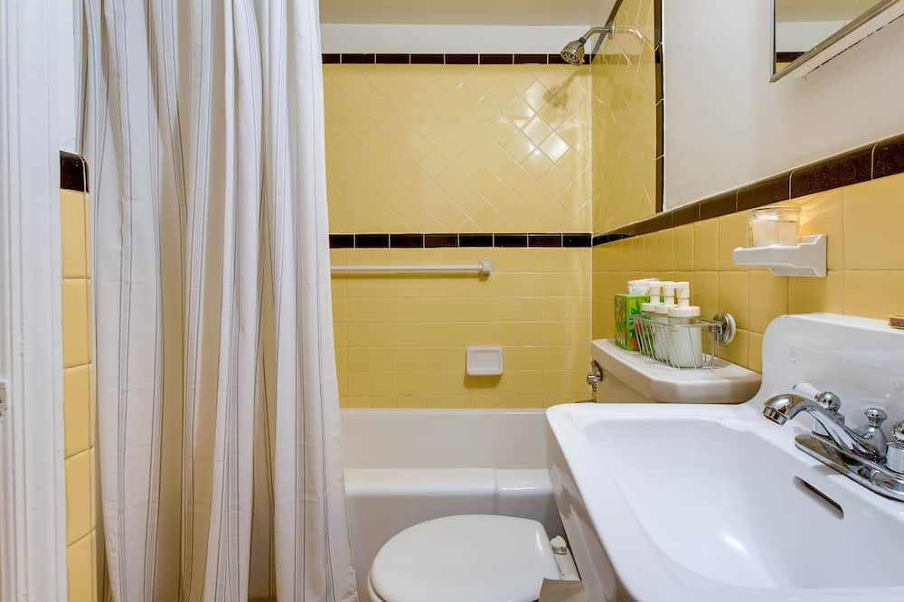 Photo of Bathroom in City Park