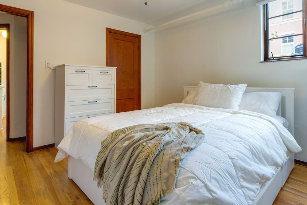 Photo of Bedroom in City Park