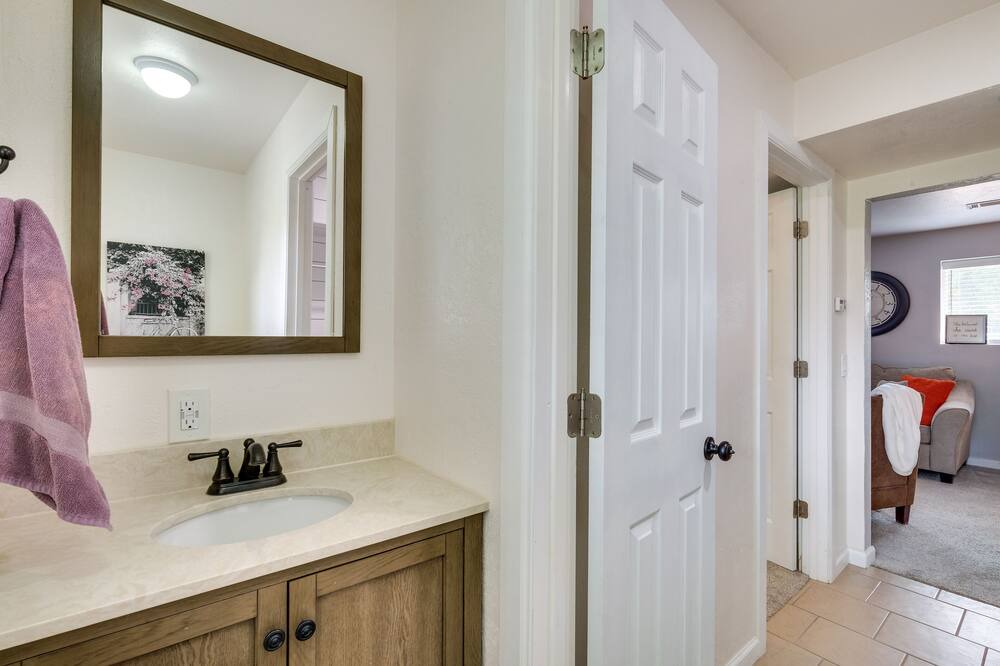 Photo of Bathroom in Troutman Park