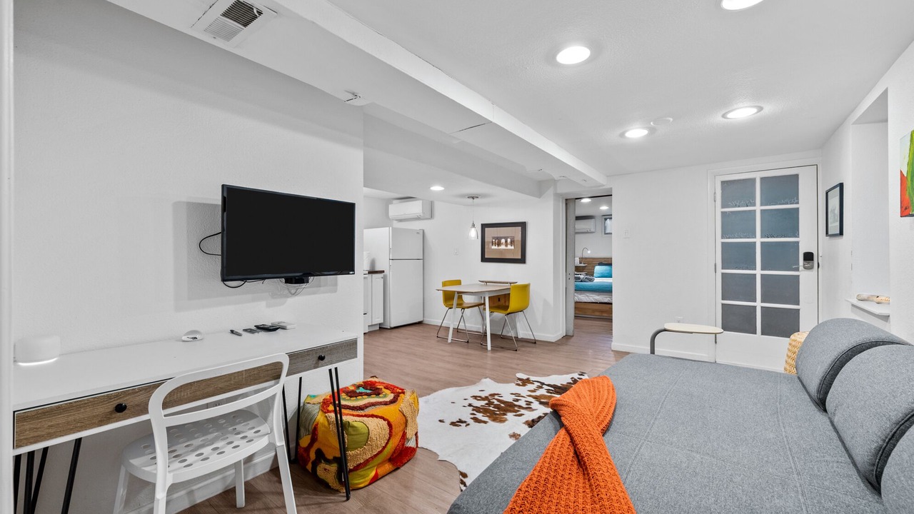 Photo of Livingroom in City Park West