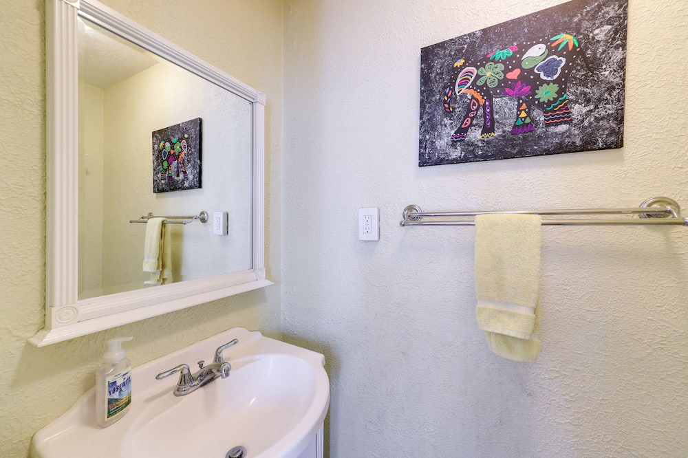 Photo of Bathroom in City Park West