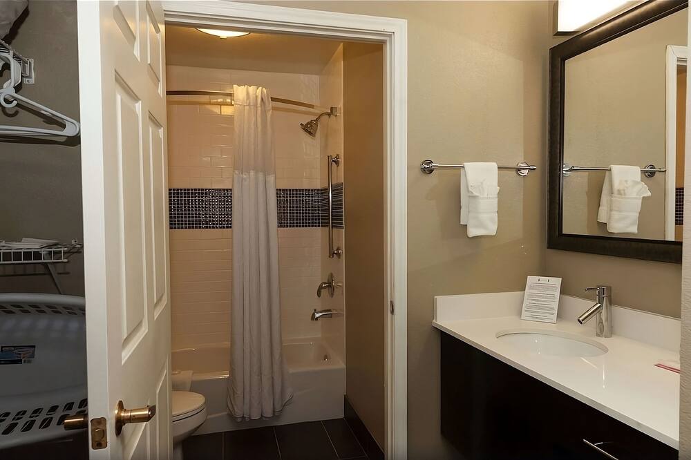 Photo of Bathroom in Acres Green