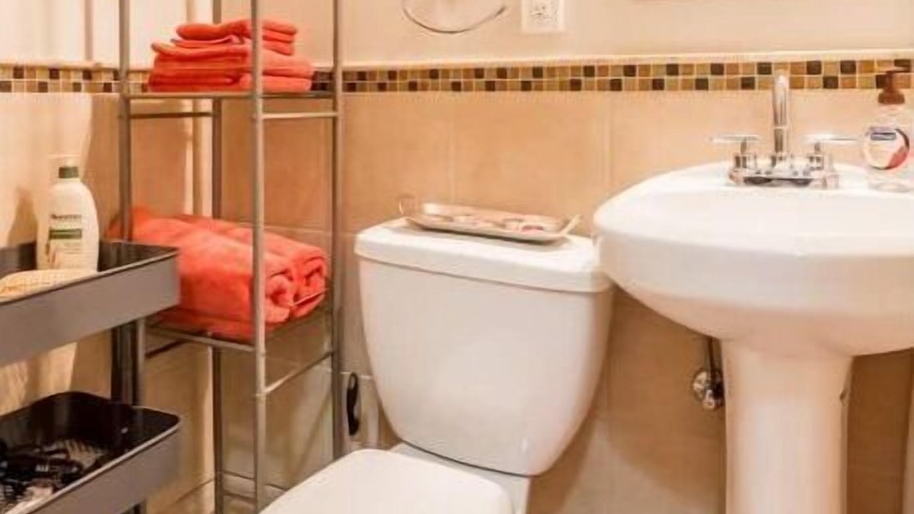 Photo of Bathroom in Curtis Park
