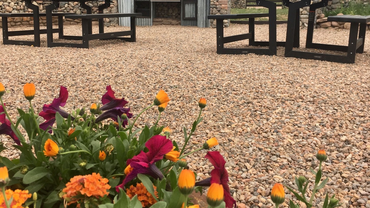 Photo of Outdoor in Hillside