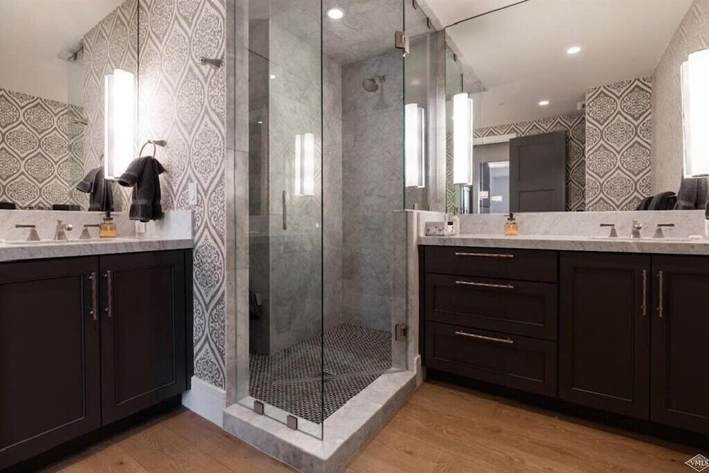 Photo of Bathroom in Highlands Townhomes