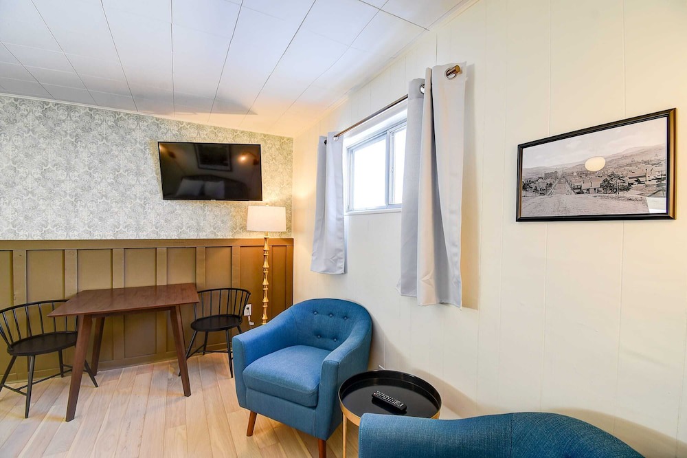 Photo of Bedroom in Leadville