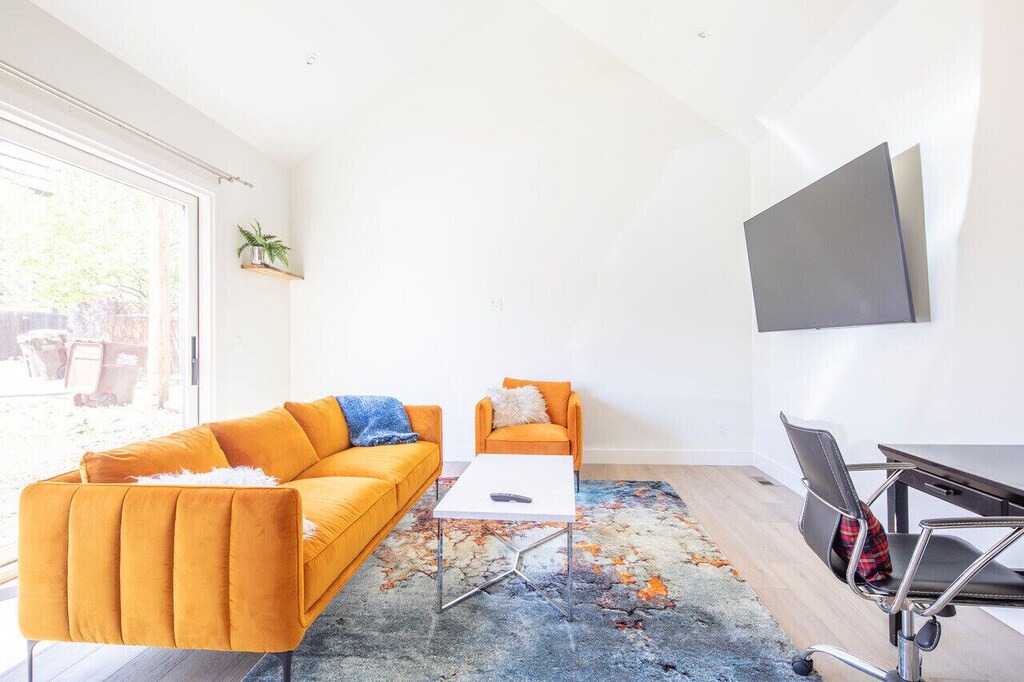 Photo of Livingroom in Central Boulder