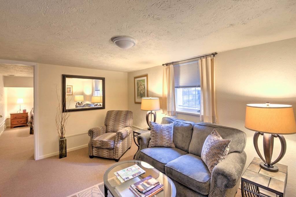 Photo of Livingroom in Lincoln Park