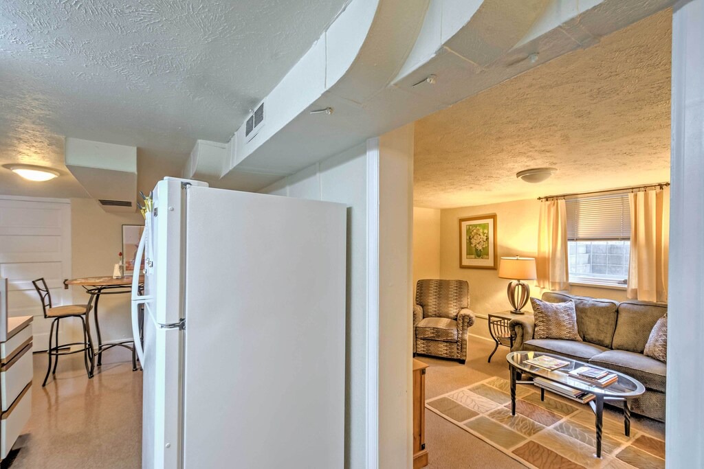 Photo of Livingroom in Lincoln Park
