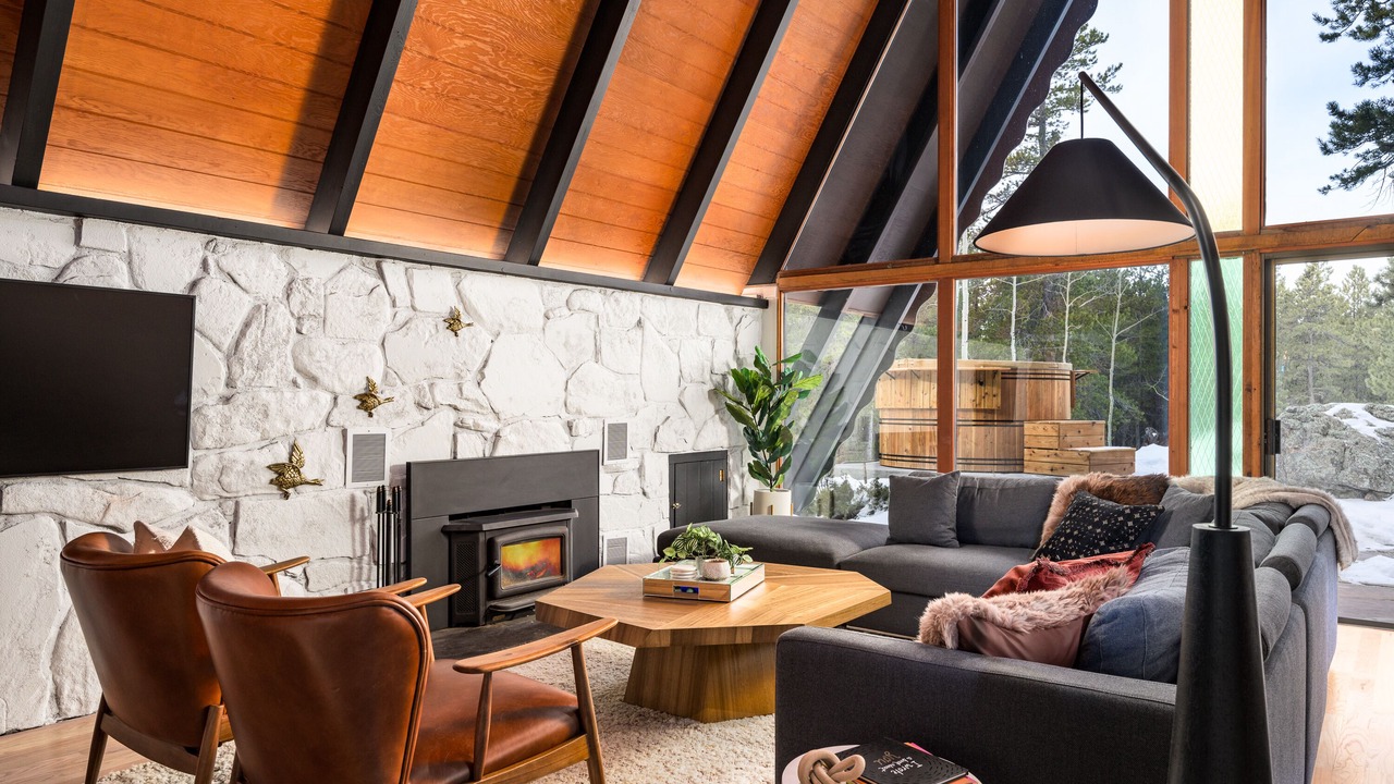 Photo of Livingroom in Rollinsville