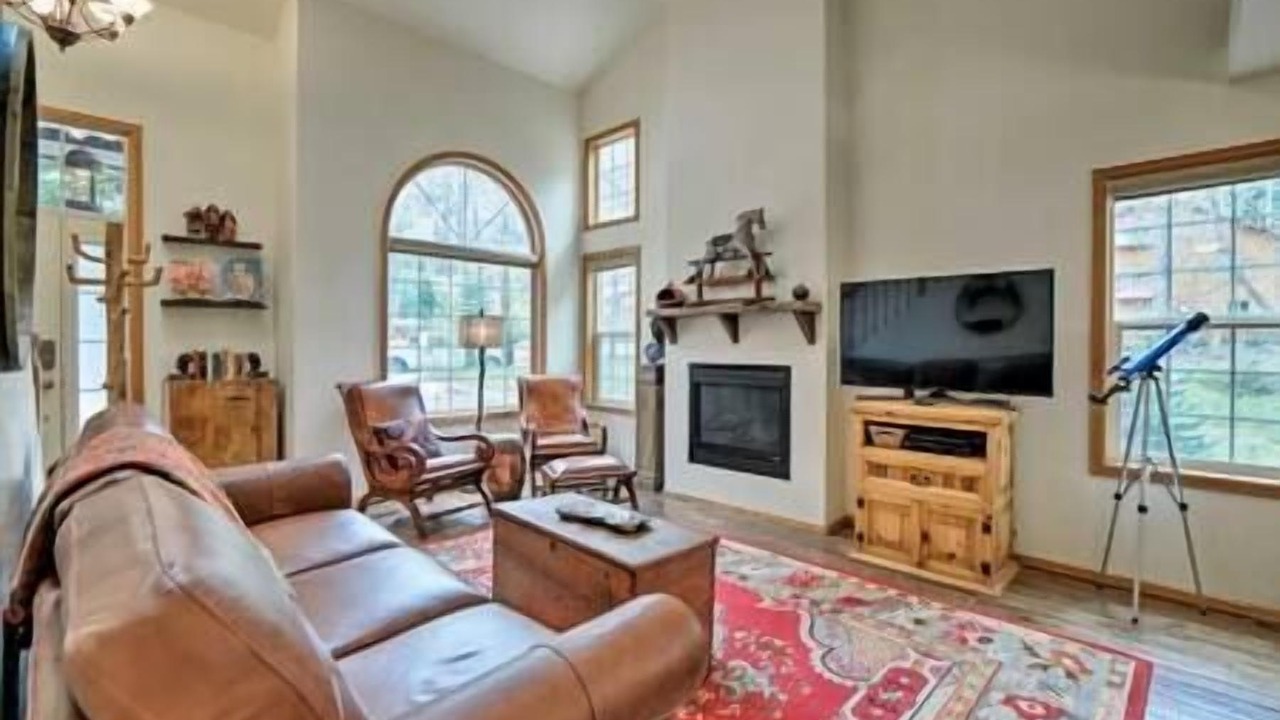 Photo of Livingroom in Ridgway