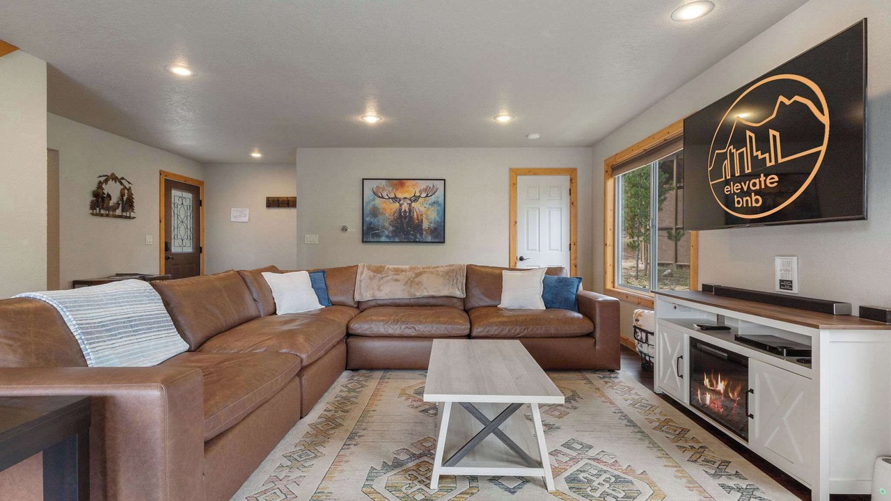 Photo of Livingroom in Black Hawk