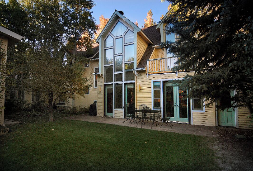 Photo of Outdoor in West End