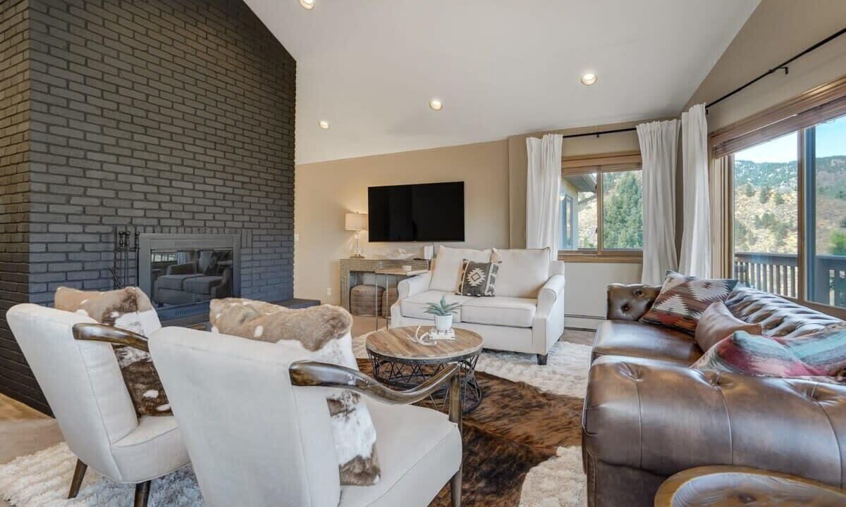 Photo of Livingroom in Cascade-Chipita Park