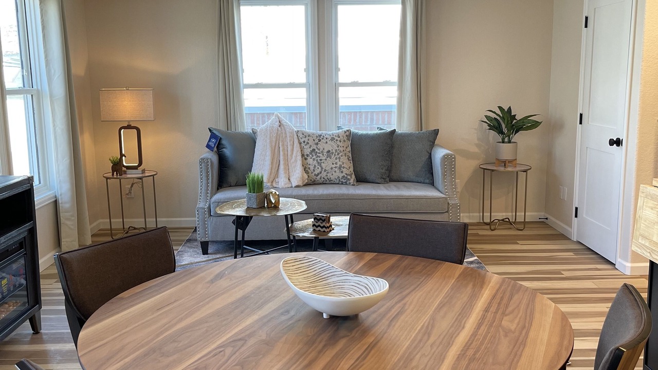 Photo of Livingroom in Curtis Park