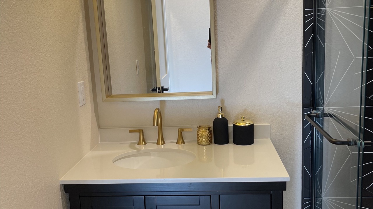 Photo of Bathroom in Curtis Park