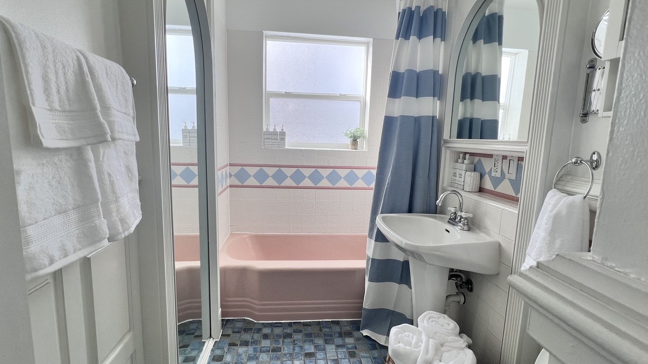 Photo of Bathroom in Bel Aire