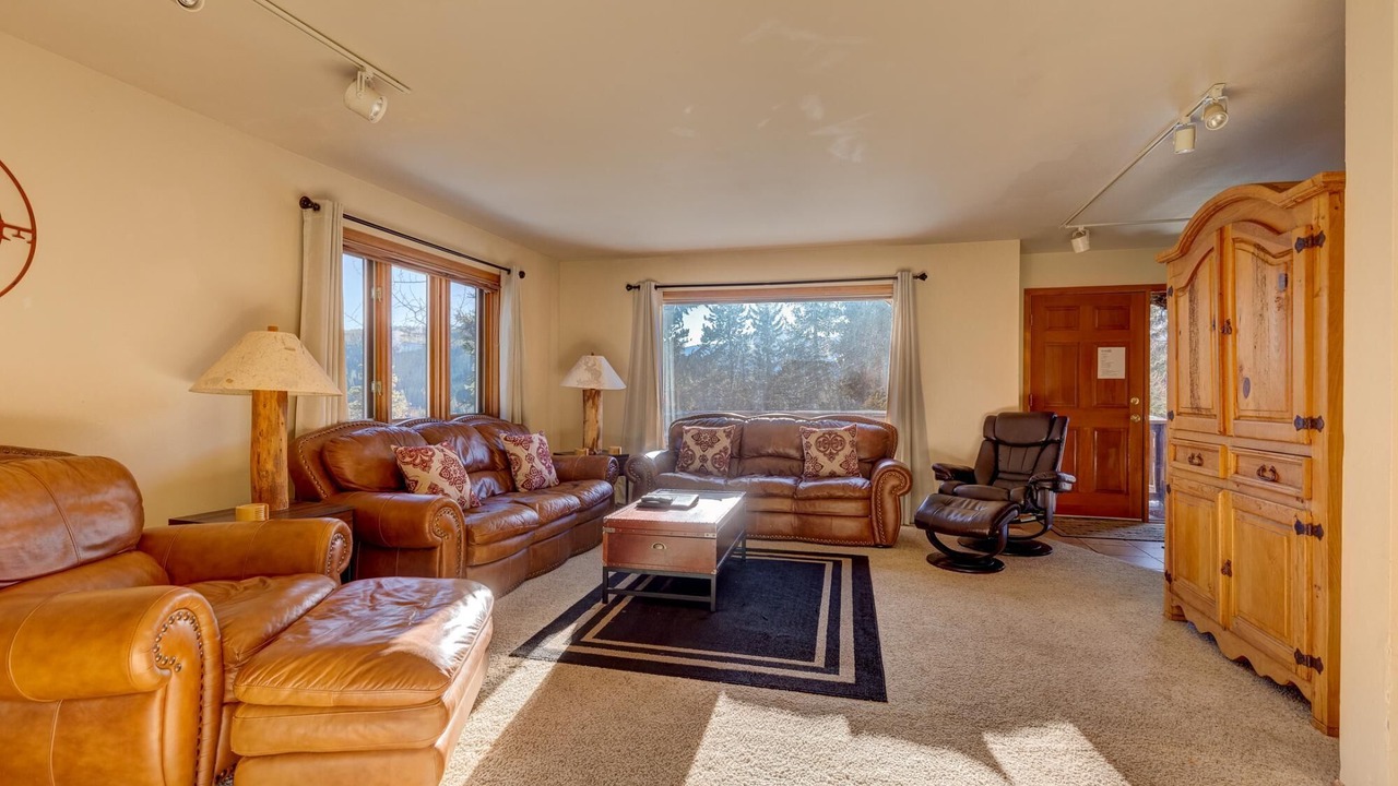 Photo of Livingroom in Baldy Mountain