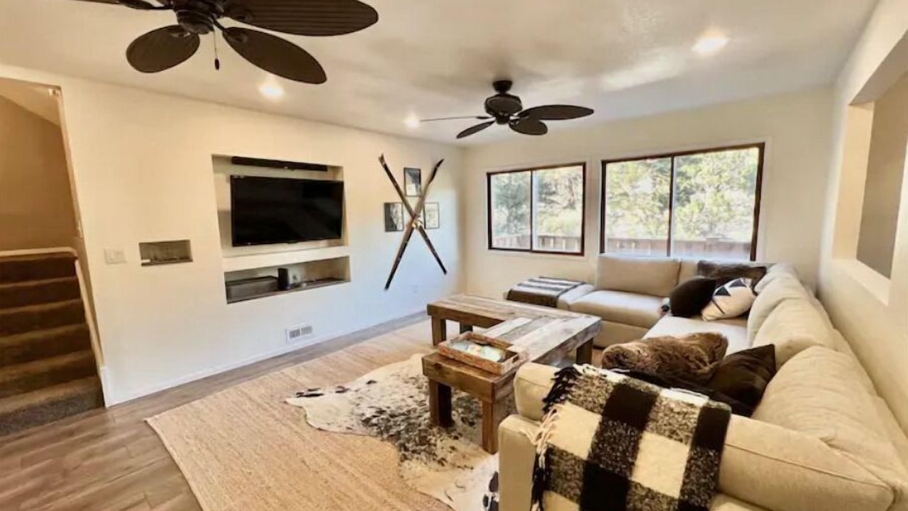 Photo of Livingroom in Downieville-Lawson-Dumont