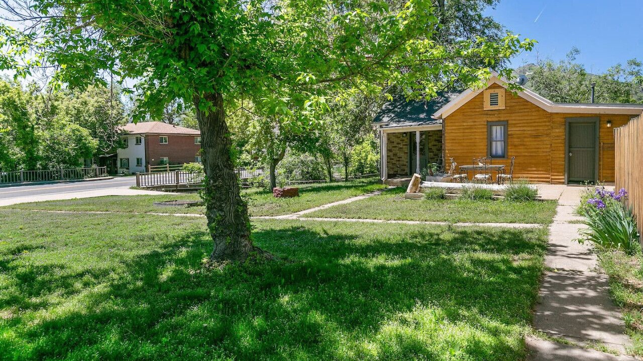 Photo of Outdoor in Golden