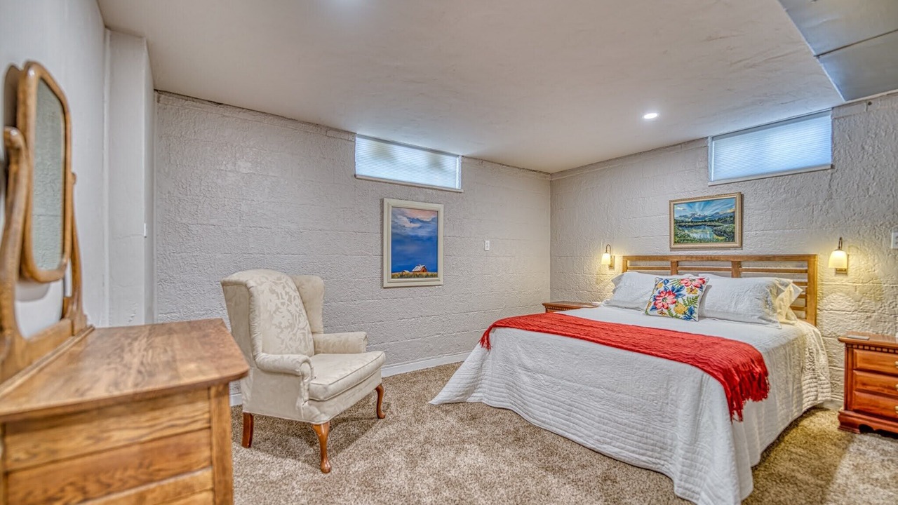 Photo of Bedroom in Canon City