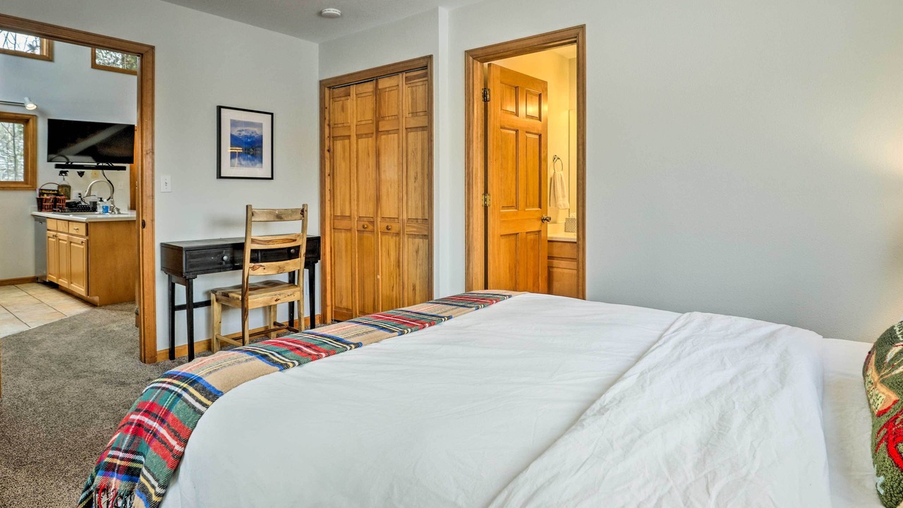 Photo of Bedroom in Grand Lake