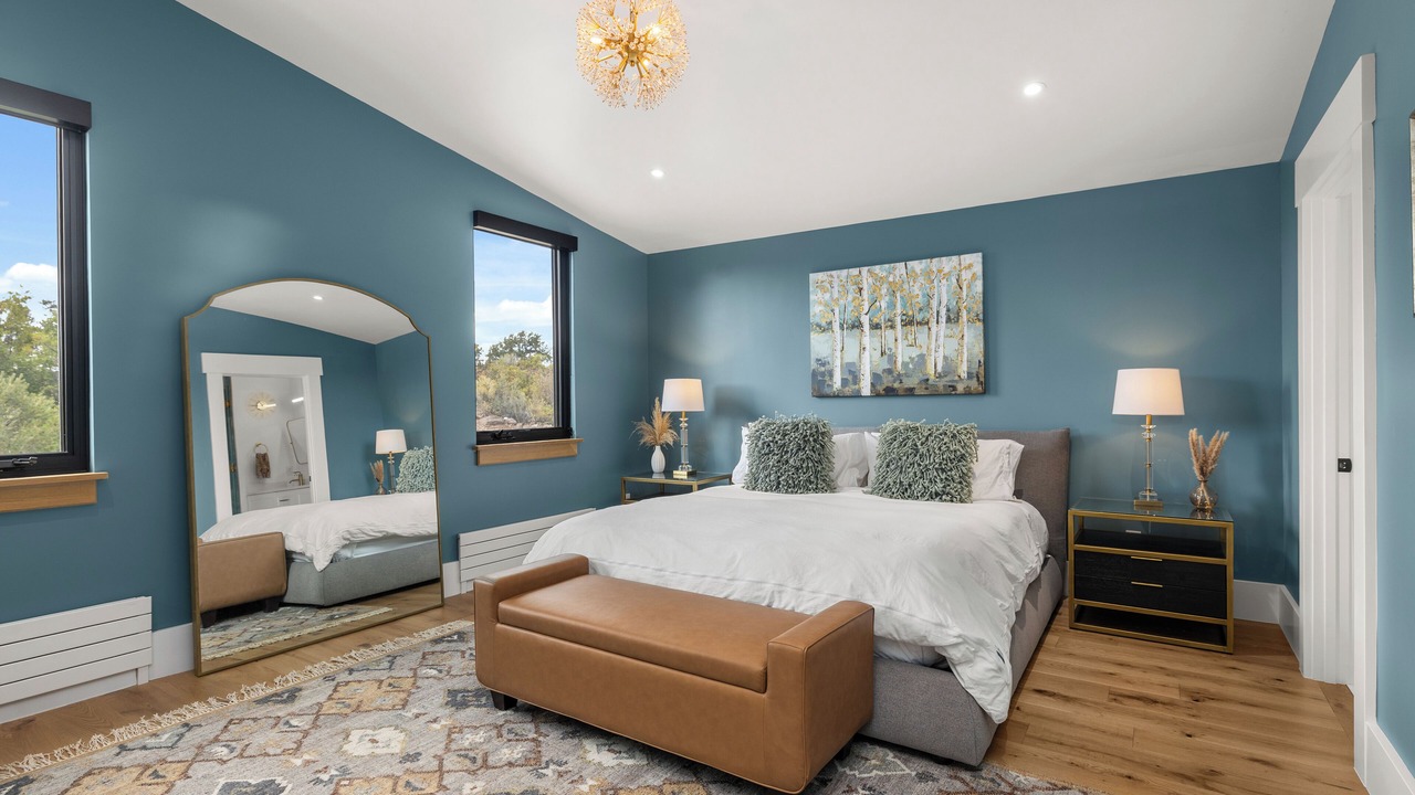 Photo of Bedroom in Missouri Heights