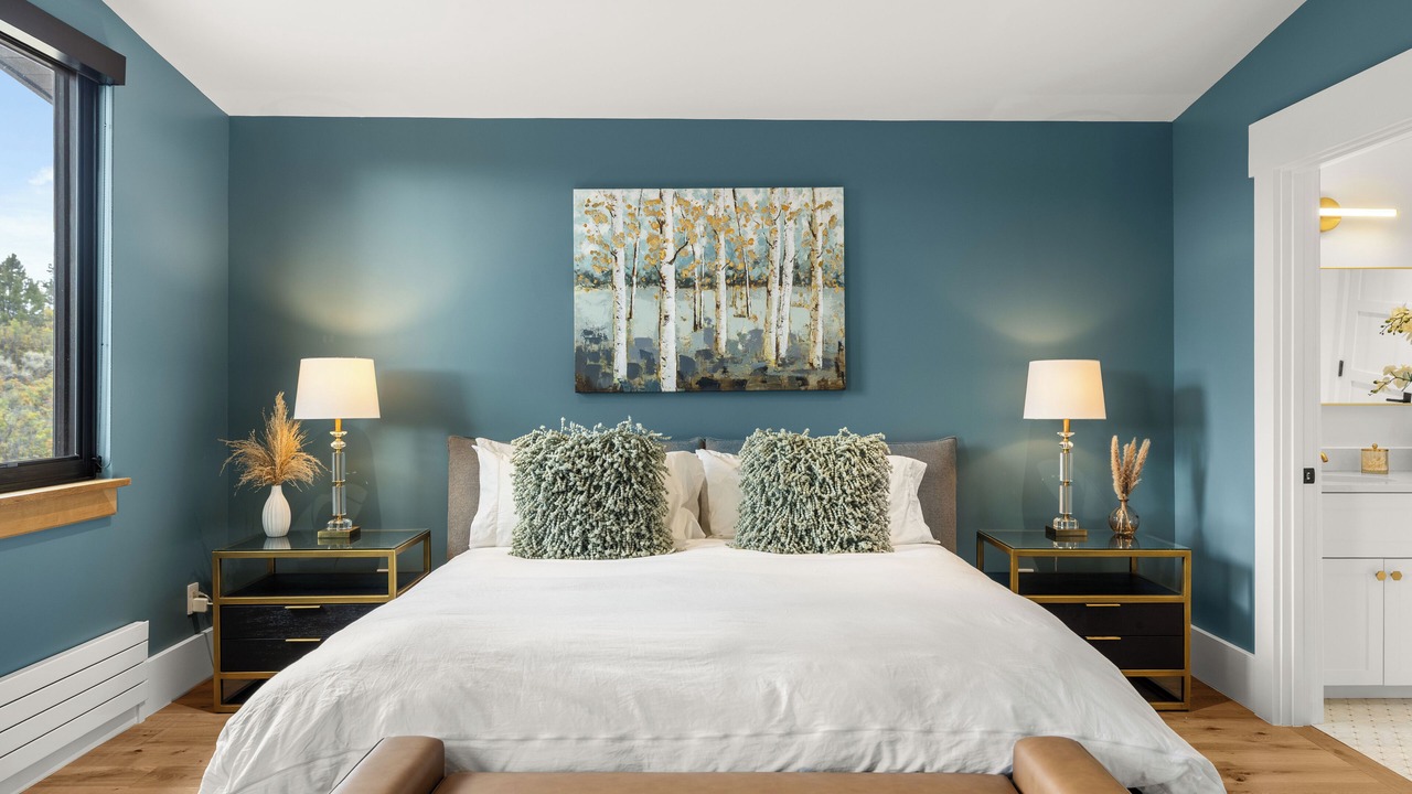 Photo of Bedroom in Missouri Heights