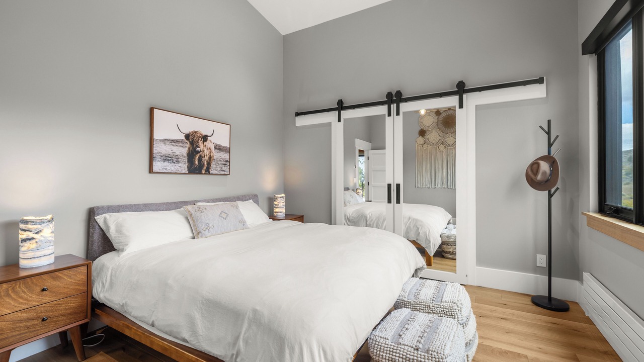 Photo of Bedroom in Missouri Heights