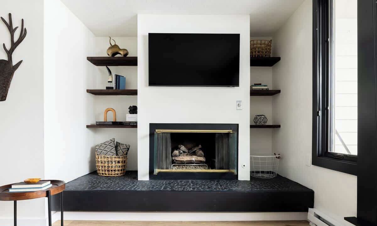 Photo of Livingroom in Lakeside Village