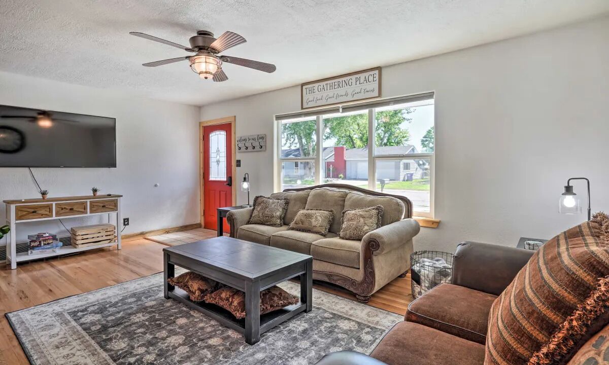 Photo of Livingroom in Canon City