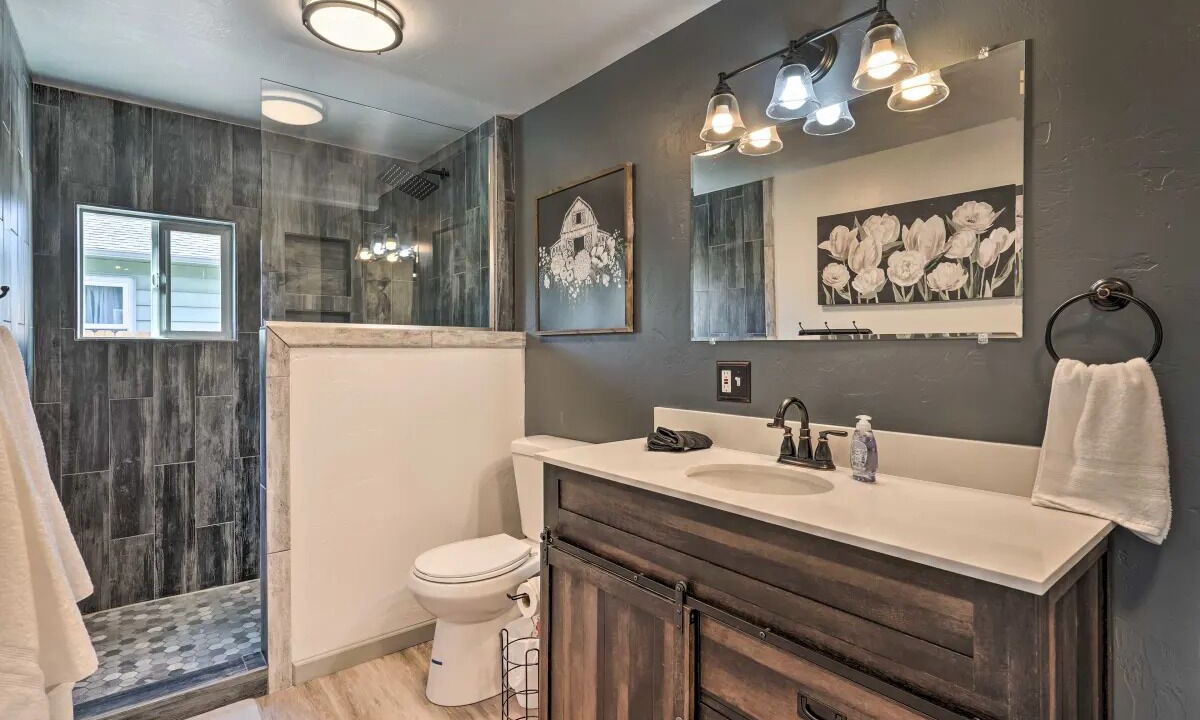 Photo of Bathroom in Canon City