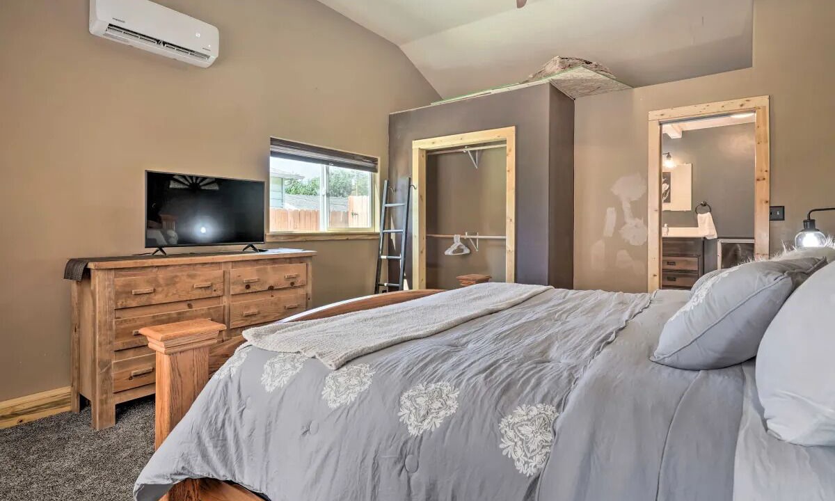 Photo of Bedroom in Canon City