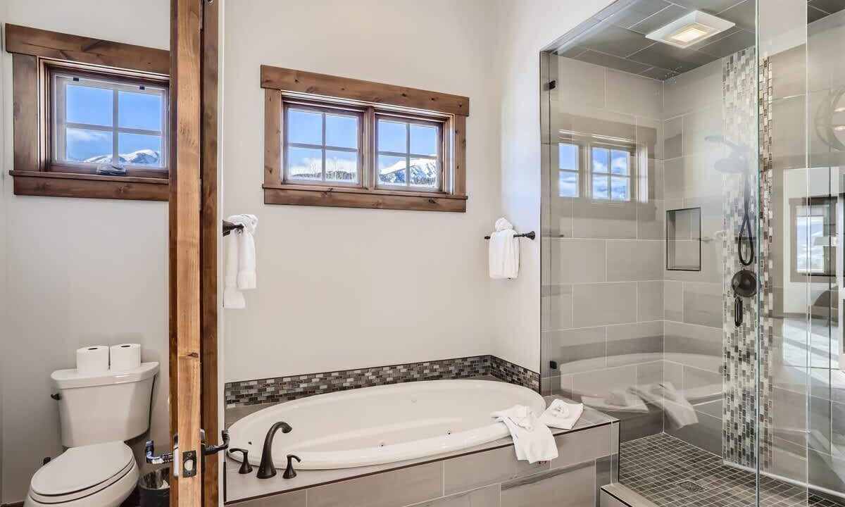Photo of Bathroom in Three Peaks