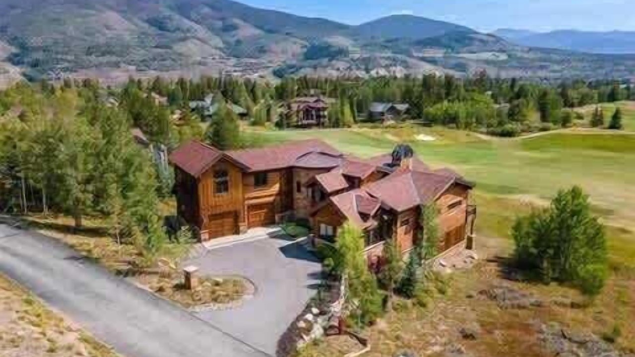 Photo of Outdoor in Three Peaks