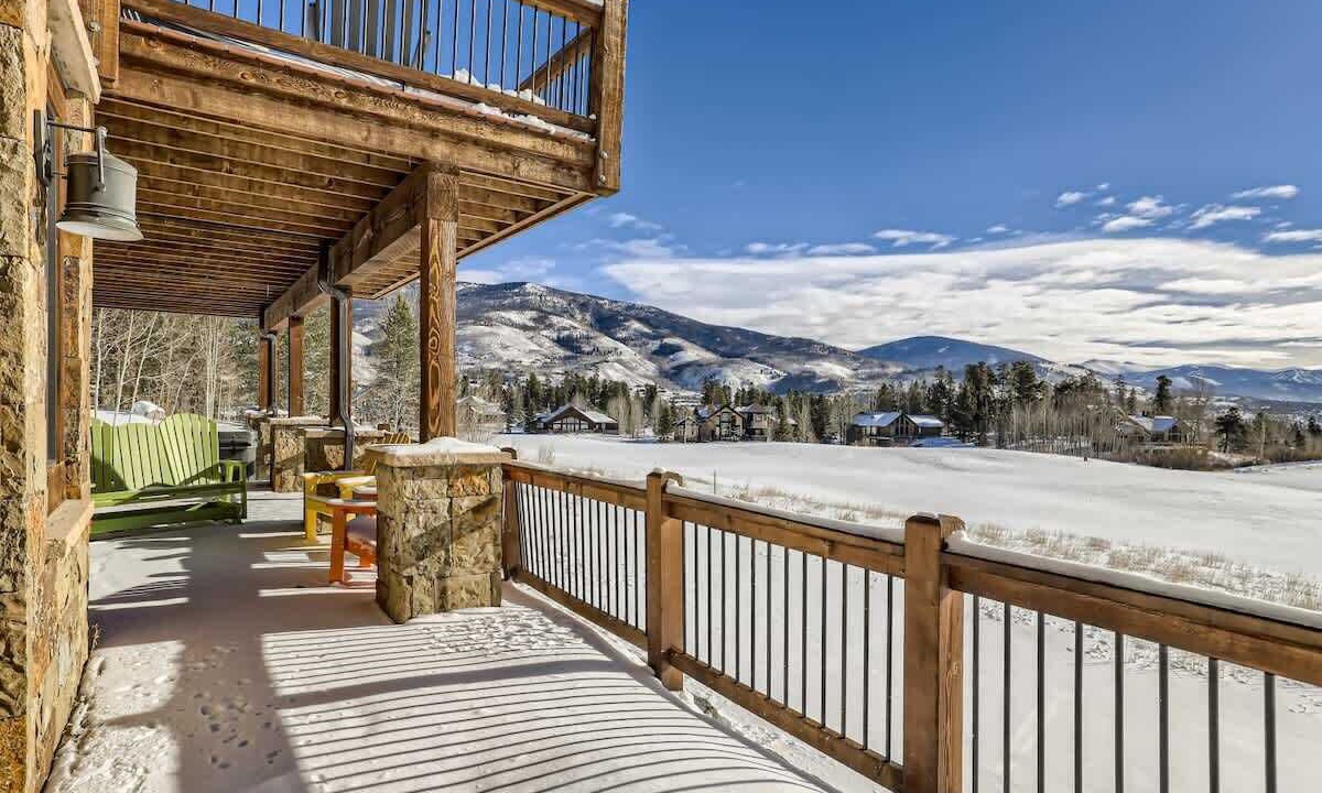 Photo of Outdoor in Three Peaks