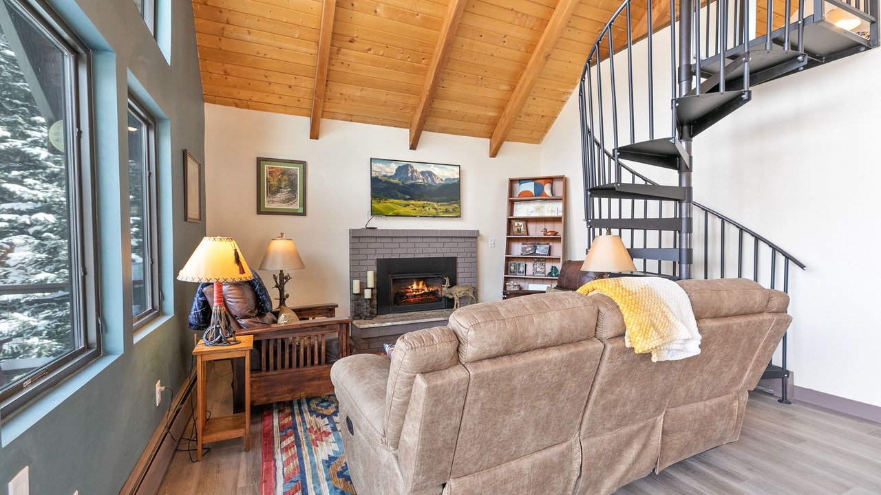 Photo of Livingroom in Blue River